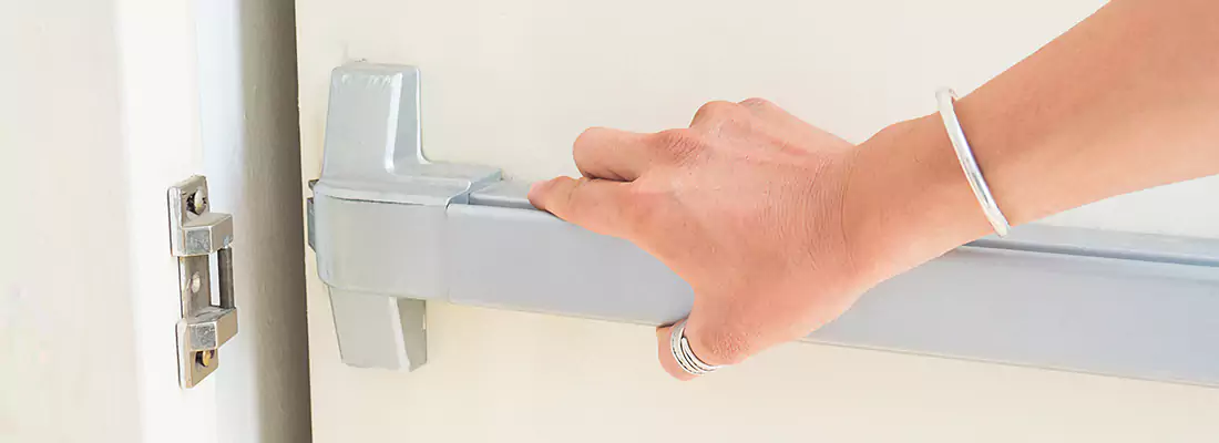 Fast and Affordable Door Panic Bar Installation in Jasmine Estates, FL